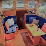 Motor Yacht Amazone