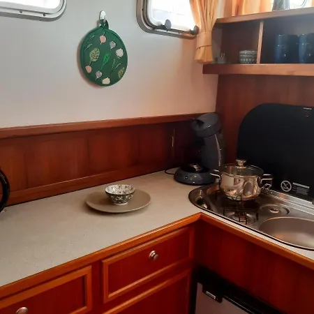 Motor Yacht Amazone *