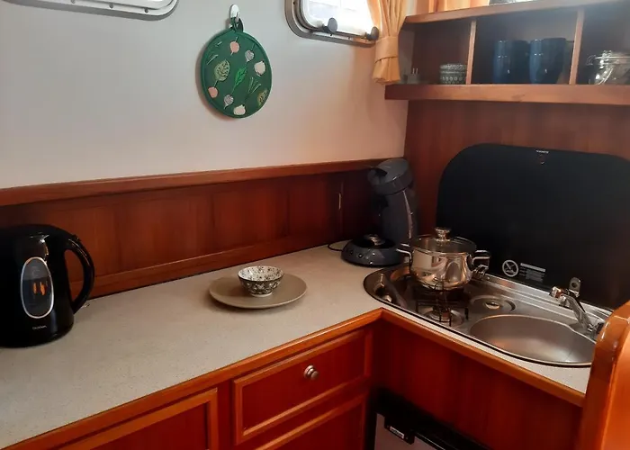 Motor Yacht Amazone *