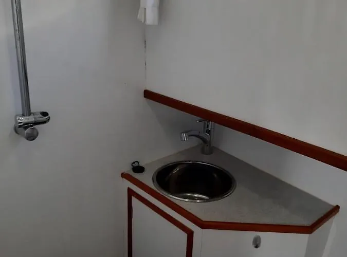 Motor Yacht Amazone Bateau-hôtel Amsterdam